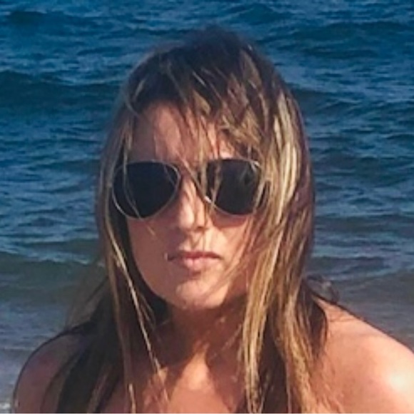 Meet your Posher, Aline - Picture 5 of 16